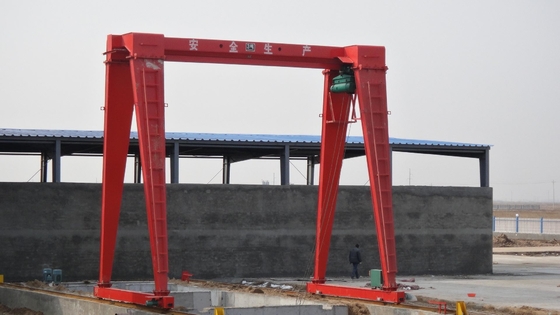 Q355E सामग्री एकल बीयर गैन्ट्री क्रेन कम तापमान प्रतिरोधी आउटडोर 20T